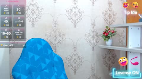 Snapshot of nataly_cloud chatting on 01/18/25, 04:10 N A T A L Y online show from 01/18/25, 04:10