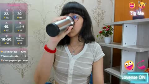 Snapshot of nataly_cloud chatting on 02/03/25, 03:49 N A T A L Y online show from 02/03/25, 03:49