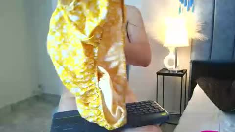 Snapshot of natalyguzman26 chatting on 02/04/26, 02:12 Nataly online show from 02/04/26, 02:12