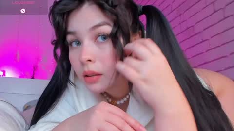 Nataly online show from 04/23/26, 12:29