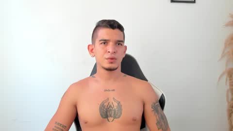 Snapshot of natan_77 chatting on 11/14/25, 03:00 natan_77 online show from 11/14/25, 03:00