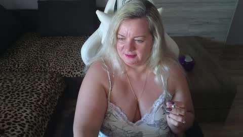 Natalli online show from 12/28/24, 10:25