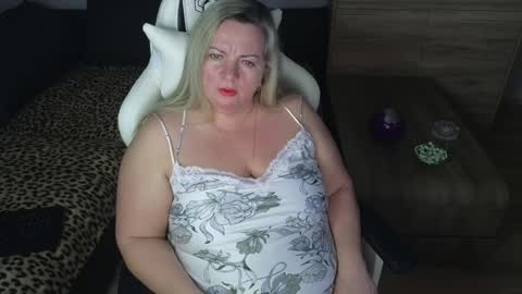 Natalli online show from 01/10/25, 01:32