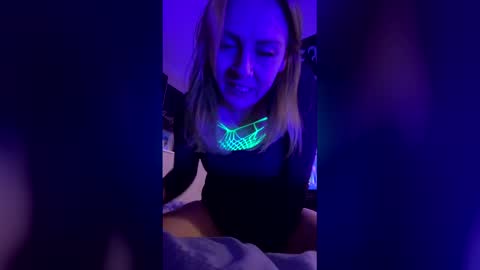 natasha_123341319 online show from 02/13/26, 05:58