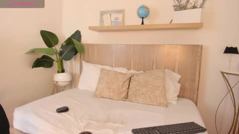 Snapshot of natasha_420 chatting on 12/29/24, 08:55 N A T A S H A online show from 12/29/24, 08:55