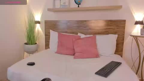 Snapshot of natasha_420 chatting on 03/08/25, 06:10 N A T A S H A online show from 03/08/25, 06:10