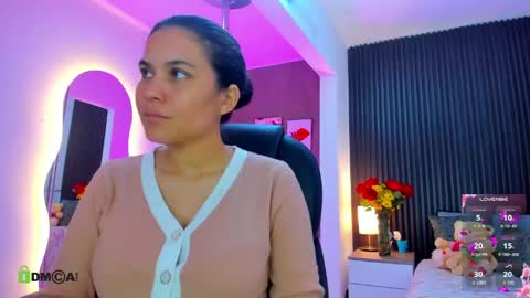 natasha online show from 04/17/26, 12:30