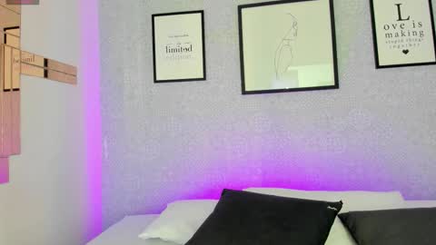  Natasha  online show from 12/04/25, 11:30