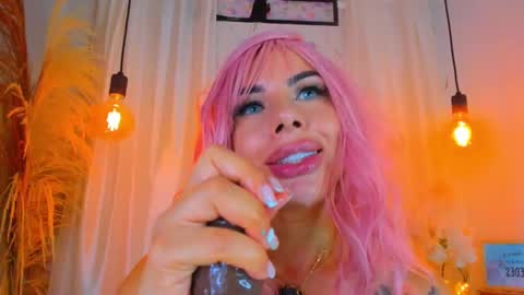 Snapshot of natasha_hartaman chatting on 03/04/25, 02:27       online show from 03/04/25, 02:27