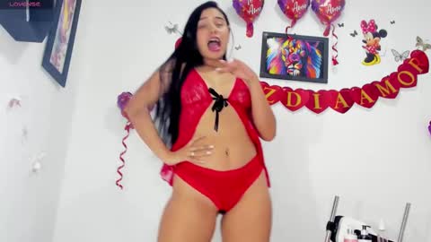 Snapshot of natasha_jurado chatting on 03/09/25, 01:04 N A T A S H A  online show from 03/09/25, 01:04