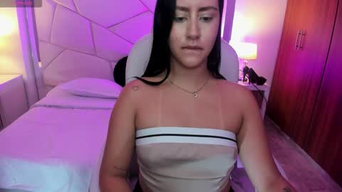 natasha kiim online show from 03/09/26, 04:38