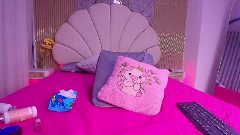 Natasha online show from 05/19/26, 07:20