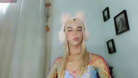 Natasha online show from 04/10/26, 11:53