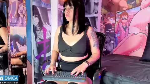 Natasha Noir online show from 02/06/26, 11:02