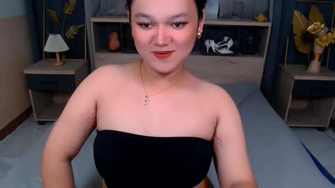 natasha_santiago5 online show from 10/21/25, 06:08