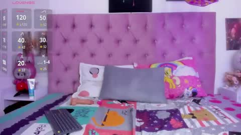 natasha_wishx online show from 05/15/26, 09:00