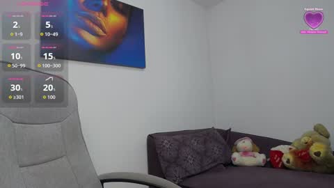 Snapshot of natashaboobs chatting on 10/23/25, 07:18 natashaboobs online show from 10/23/25, 07:18