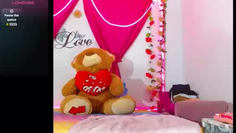 Snapshot of natashakissess chatting on 02/20/25, 04:03 NatashaKissess online show from 02/20/25, 04:03