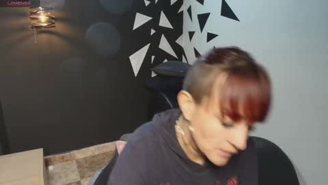 Natasha Mason online show from 11/14/25, 11:42