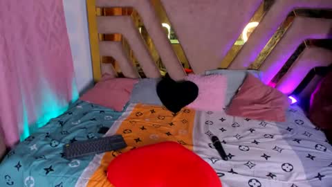 Natasha online show from 02/13/25, 11:15