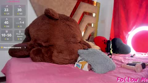 Natasha online show from 11/06/25, 08:43