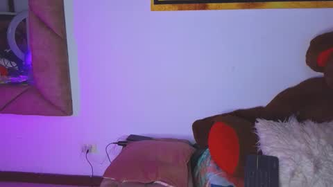 Natasha online show from 04/18/26, 03:54