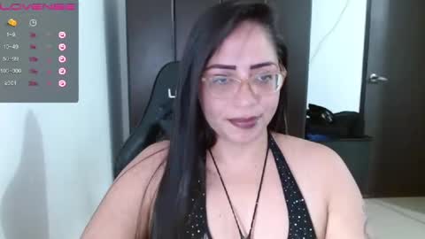 Snapshot of natashasmithe chatting on 02/03/25, 04:25 Natasha Smithe online show from 02/03/25, 04:25