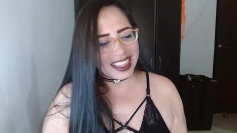 Snapshot of natashasmithe chatting on 10/19/25, 07:36 Natasha Smithe online show from 10/19/25, 07:36