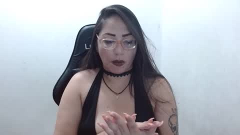 Natasha Smithe  online show from 11/14/25, 01:15