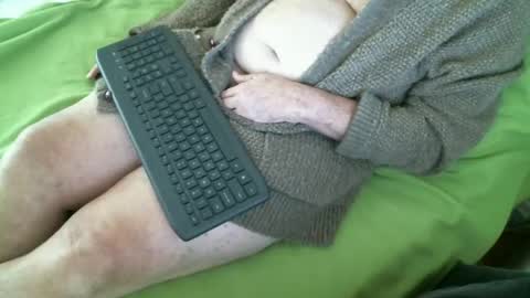 Snapshot of nate1x chatting on 12/04/24, 07:34 nate1x online show from 12/04/24, 07:34