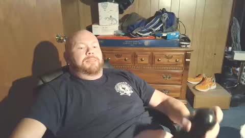 Snapshot of nate_b99 chatting on 10/14/25, 01:50 Nate online show from 10/14/25, 01:50