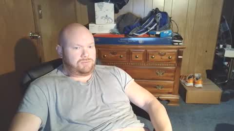 Snapshot of nate_b99 chatting on 11/22/25, 02:16 Nate online show from 11/22/25, 02:16