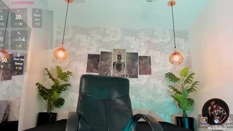 Snapshot of nate_franco chatting on 10/17/25, 03:10 Nate Franco online show from 10/17/25, 03:10