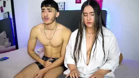 nath_and_lianx online show from 04/24/26, 06:49