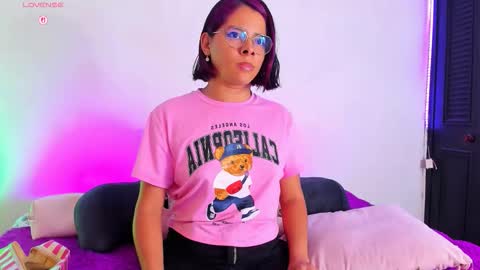 Snapshot of nath_redrex chatting on 09/25/25, 12:14 Nath online show from 09/25/25, 12:14