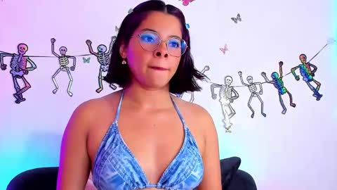 Snapshot of nath_redrex chatting on 10/17/25, 10:45 Nath online show from 10/17/25, 10:45