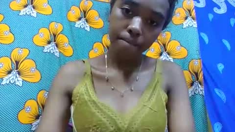 Snapshot of nathaaldy chatting on 05/05/26, 10:12 nathaaldy online show from 05/05/26, 10:12