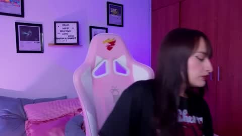 Snapshot of nathalia_ramirez_ chatting on 02/27/26, 01:05 Nathalia Ramirez online show from 02/27/26, 01:05