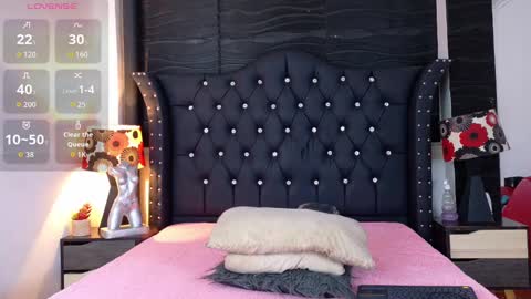 Snapshot of nathaliaz_ chatting on 10/01/25, 12:11 nathaliaz online show from 10/01/25, 12:11