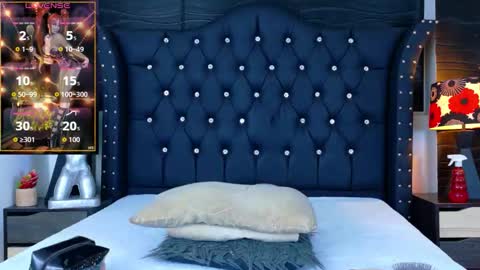 Snapshot of nathaliaz_ chatting on 10/07/25, 12:13 nathaliaz online show from 10/07/25, 12:13