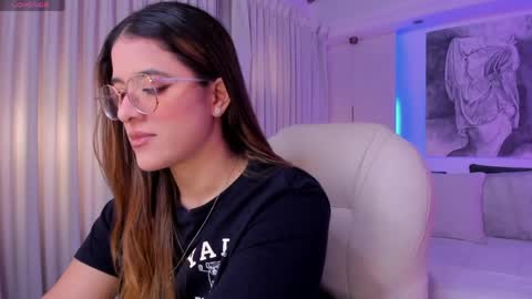 NATHALIE online show from 04/23/26, 11:31