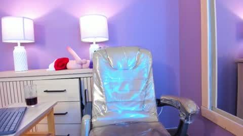 nathalie rossel online show from 12/19/25, 06:04