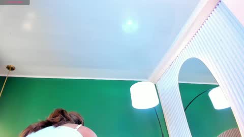 nathalie rossel online show from 04/18/26, 07:07