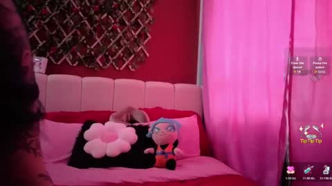 Snapshot of nathalie_zanettii chatting on 05/16/26, 06:17 Nathalie online show from 05/16/26, 06:17