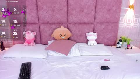 Nathalie Ross online show from 03/24/26, 06:07