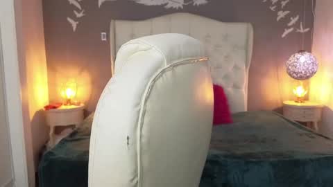 Snapshot of nathaly_blue chatting on 12/06/24, 08:18 nathaly_blue online show from 12/06/24, 08:18