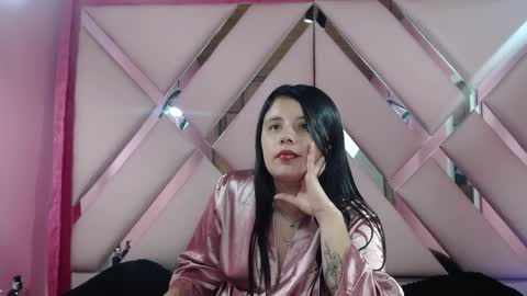 Snapshot of nathaly_low chatting on 01/22/25, 06:52 nathaly low online show from 01/22/25, 06:52