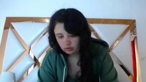 nathaly low online show from 04/06/26, 12:50