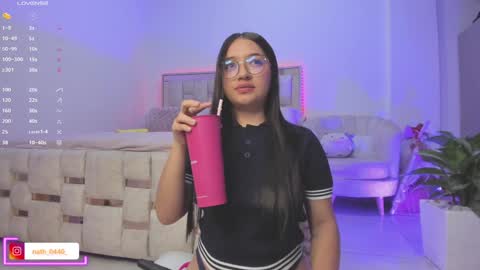 Snapshot of nathaly_star04 chatting on 02/09/25, 03:32 online show from 02/09/25, 03:32