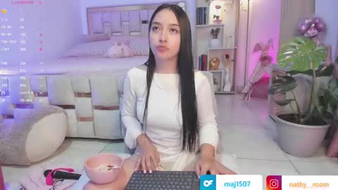 Snapshot of nathaly_star04 chatting on 09/18/25, 02:57 online show from 09/18/25, 02:57